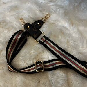 Beautiful bag strap.